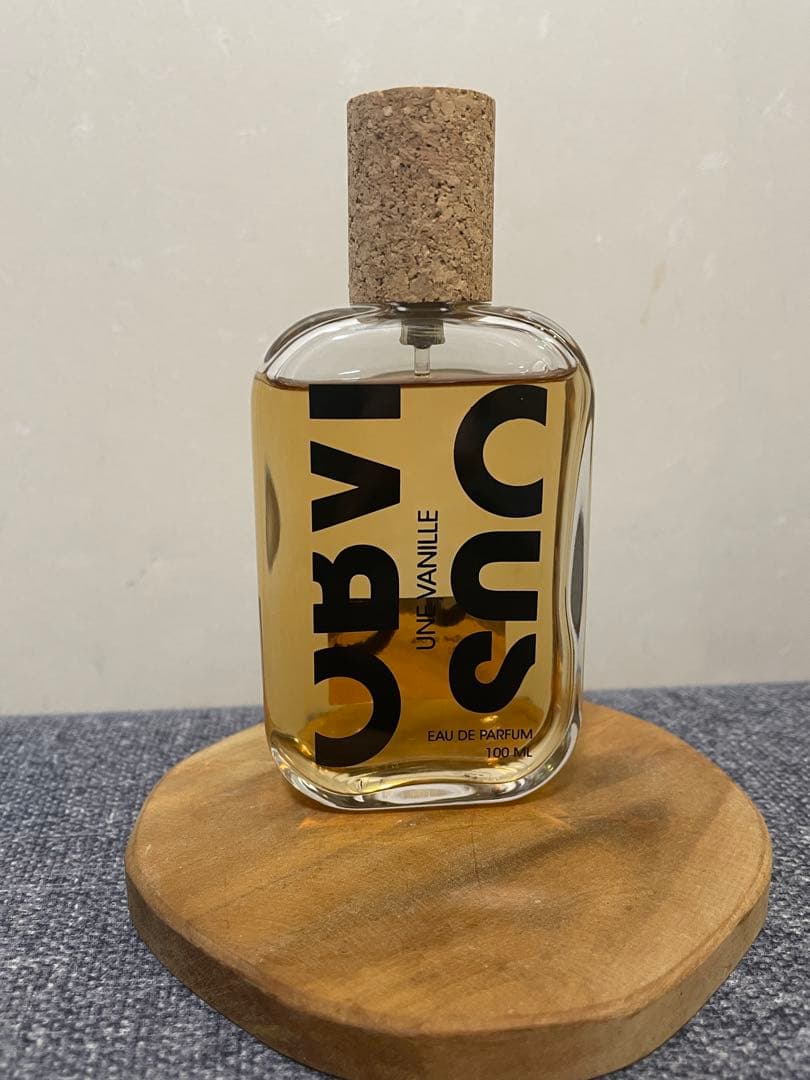 OBVIOUS UNE VANILLE オードパルファン100ml サンプル付