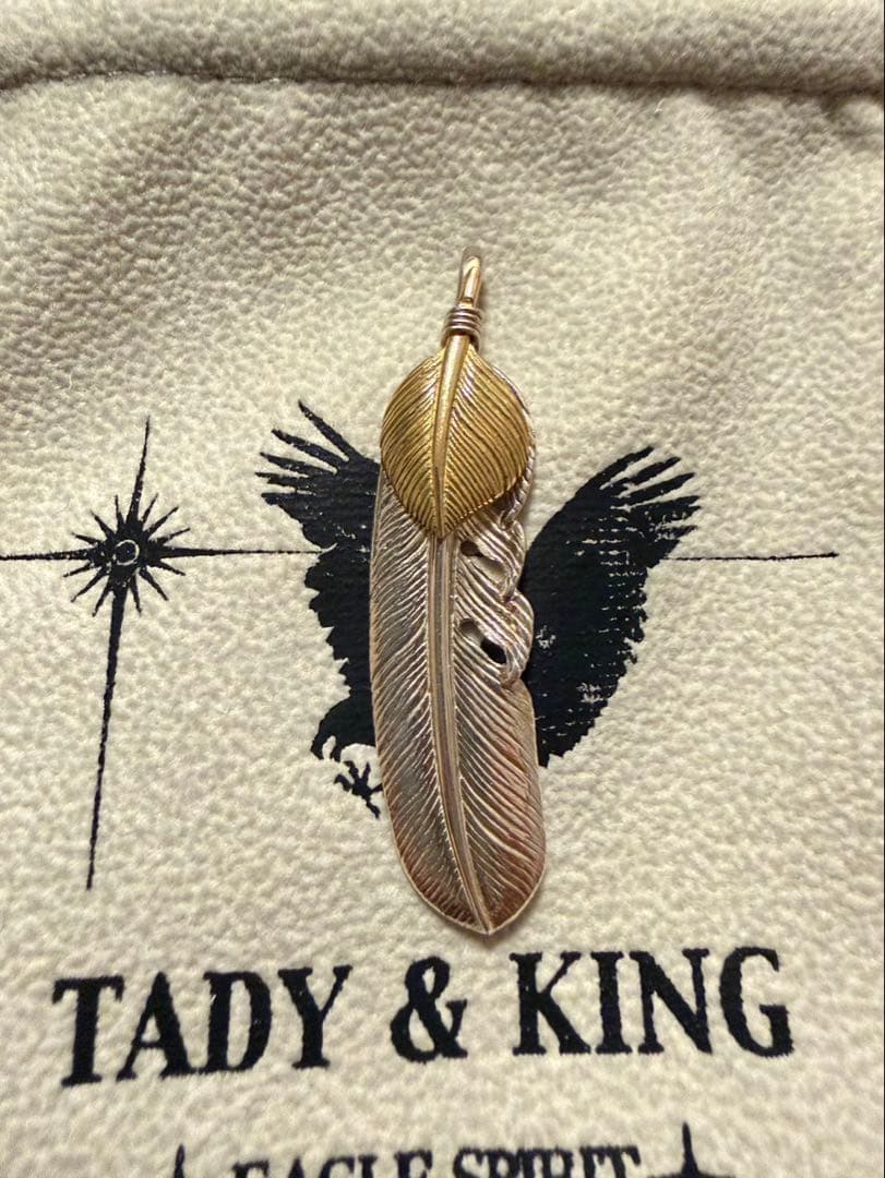 値下げしました。TADY&KING ハートK18フェザーmmサイズ右向き