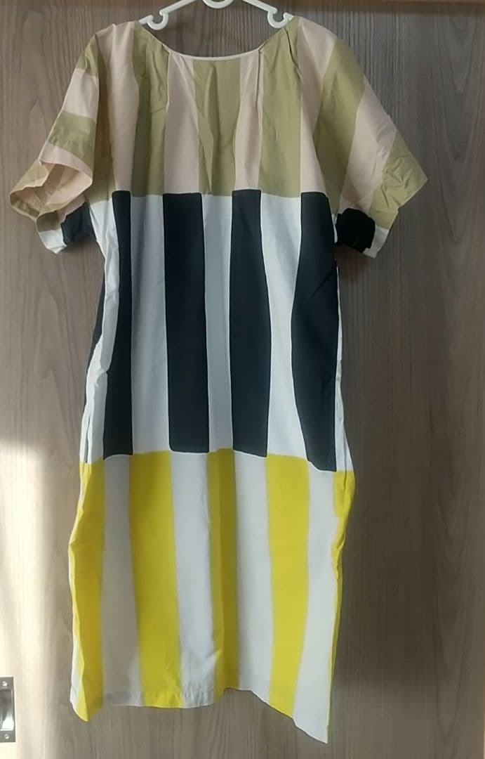 【美品】◆マリメッコ◆ 半袖 ひざ丈ワンピース
