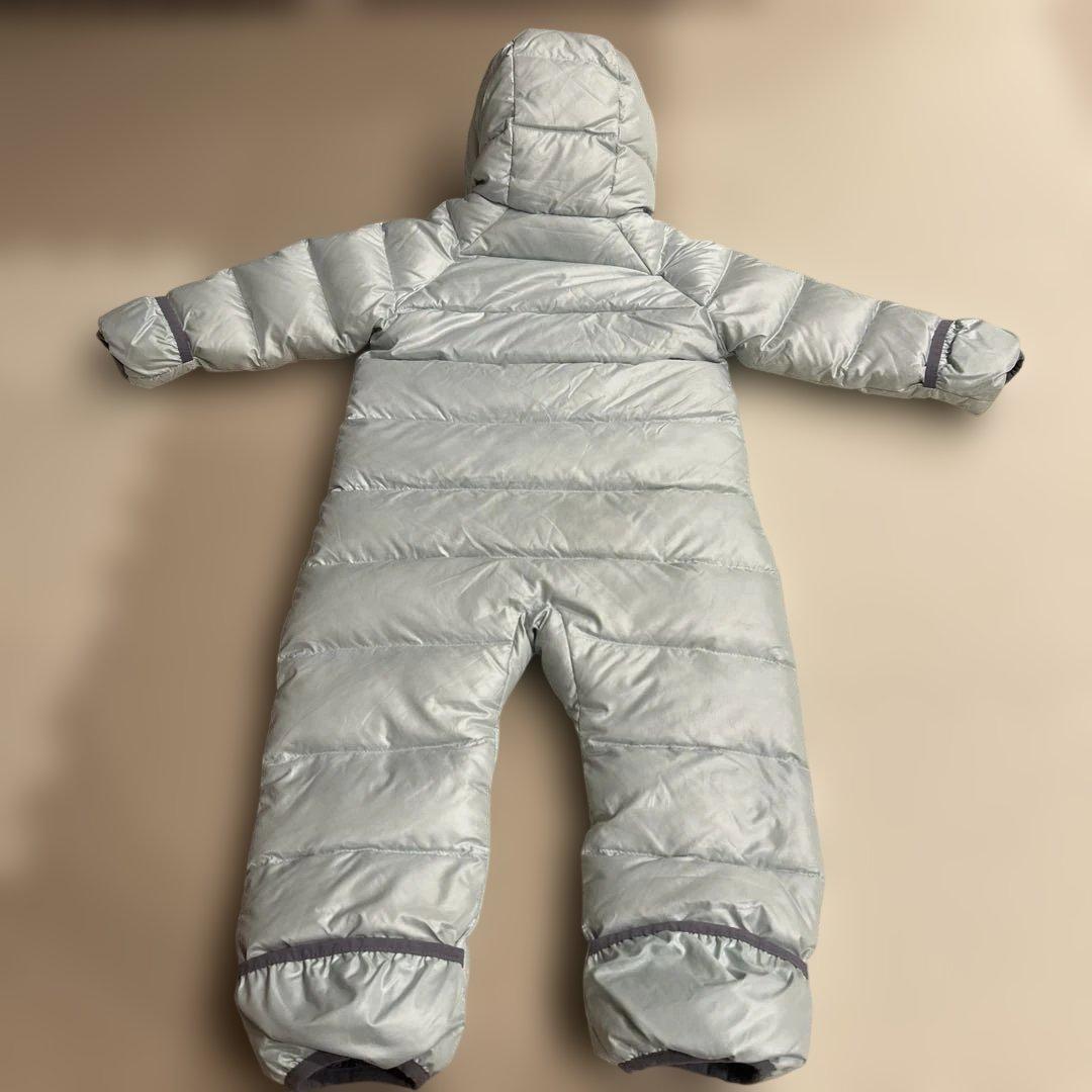 patagonia フード付きダウンジャンプスーツ