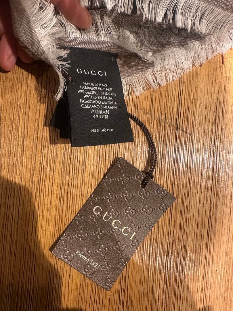 新品未使用GUCCI GGパターンストール 140x140cm 男女兼用※茶色系