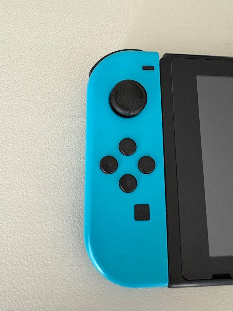 猪*蝶様 Nintendo Switch 本体 青/赤 Joy-Con、充電器付