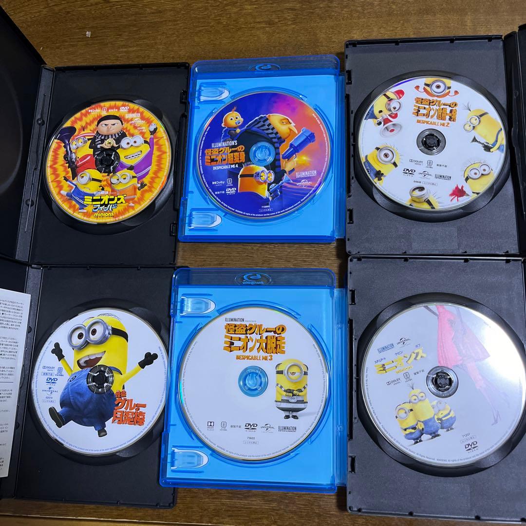 ミニオンズのDVD❤️セットです。大人気！！