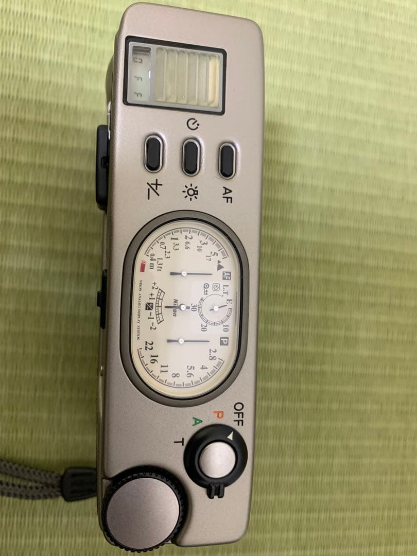 Nikon 35Ti コンパクトフィルムカメラ