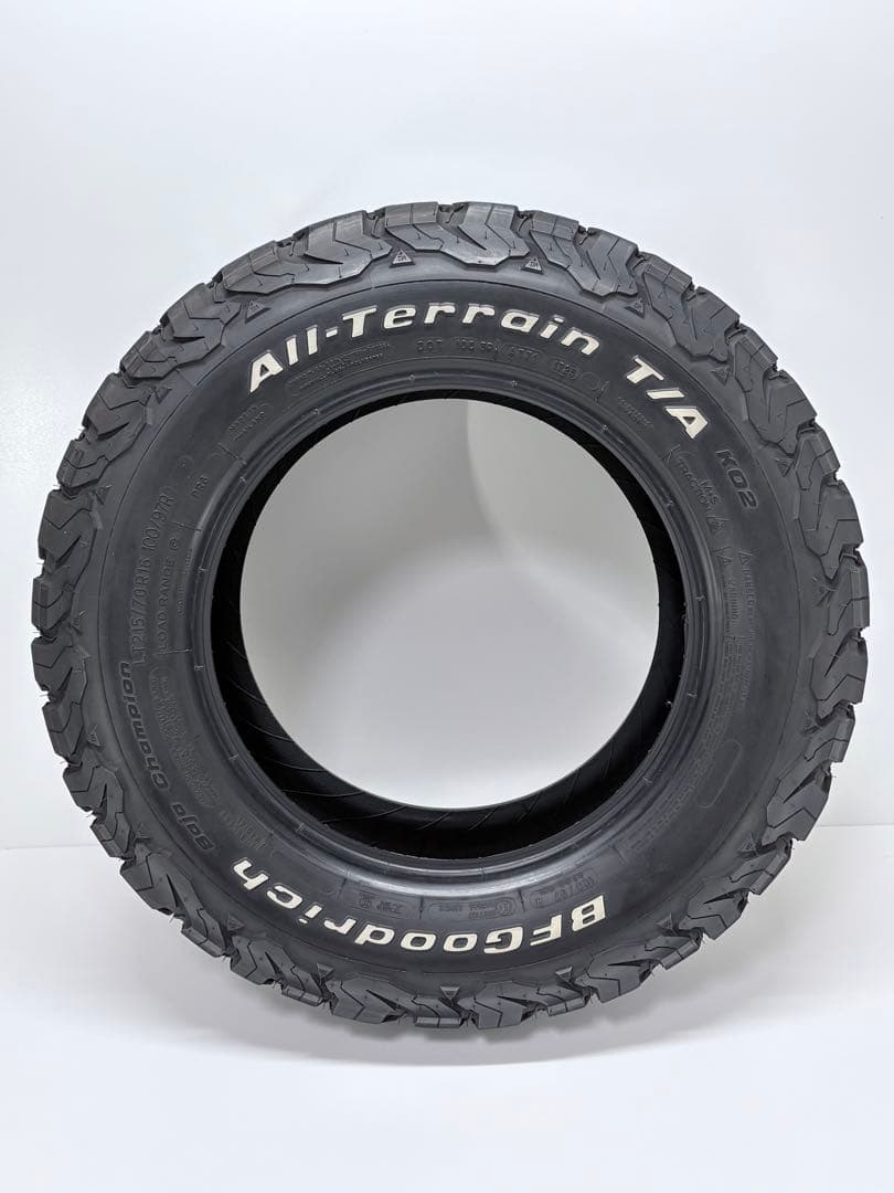 美品！BFグッドリッチ　215/70R16 オールテレーン 4本セット
