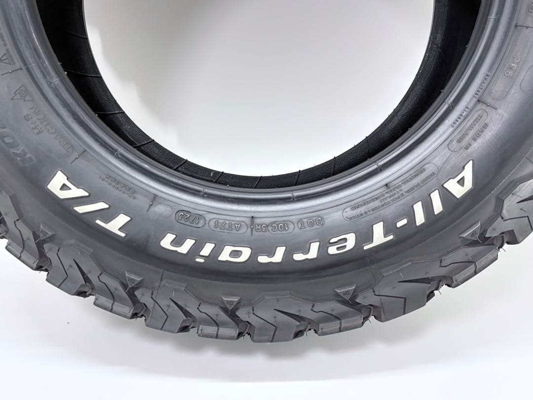 美品！BFグッドリッチ　215/70R16 オールテレーン 4本セット