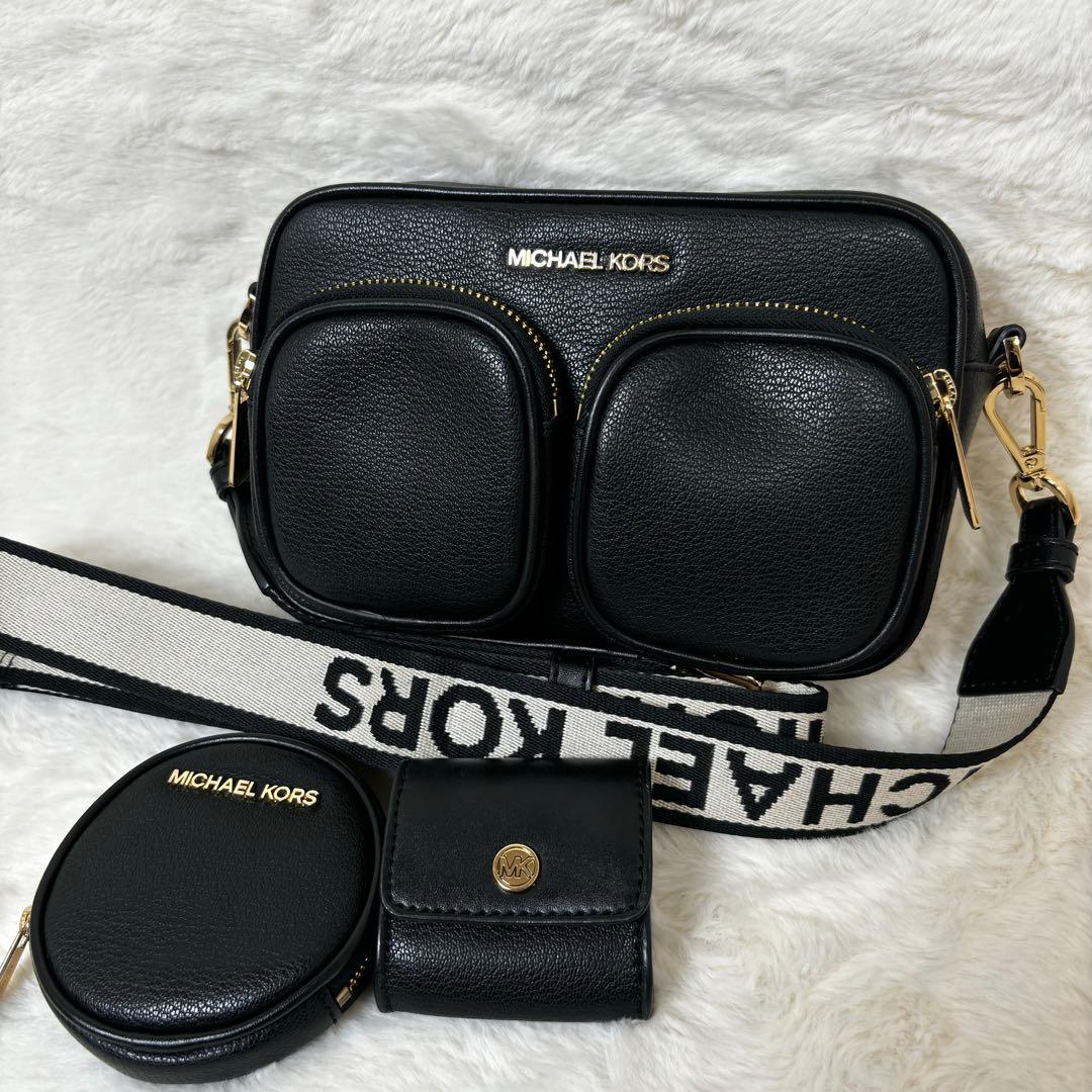 美品　マイケルコース　JET SET ITEM クロスボディ　黒