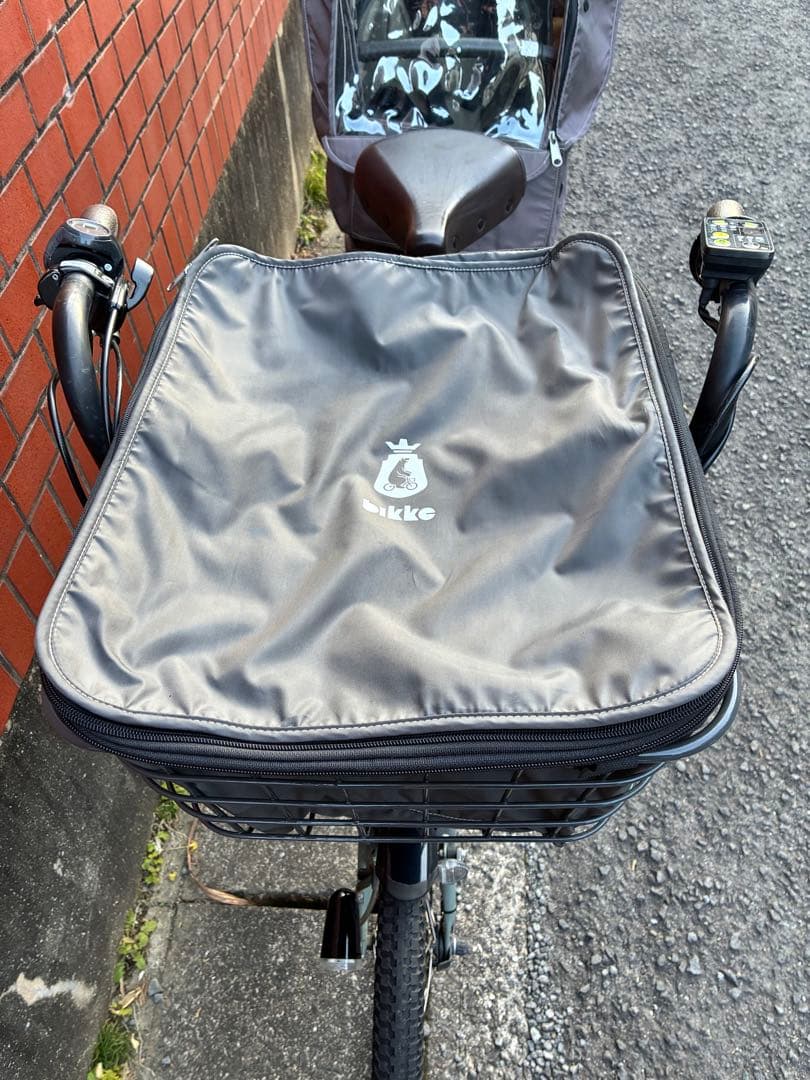 送料込み_ブリヂストンビッケポーラー　チャイルドシート付き電動アシスト自転車