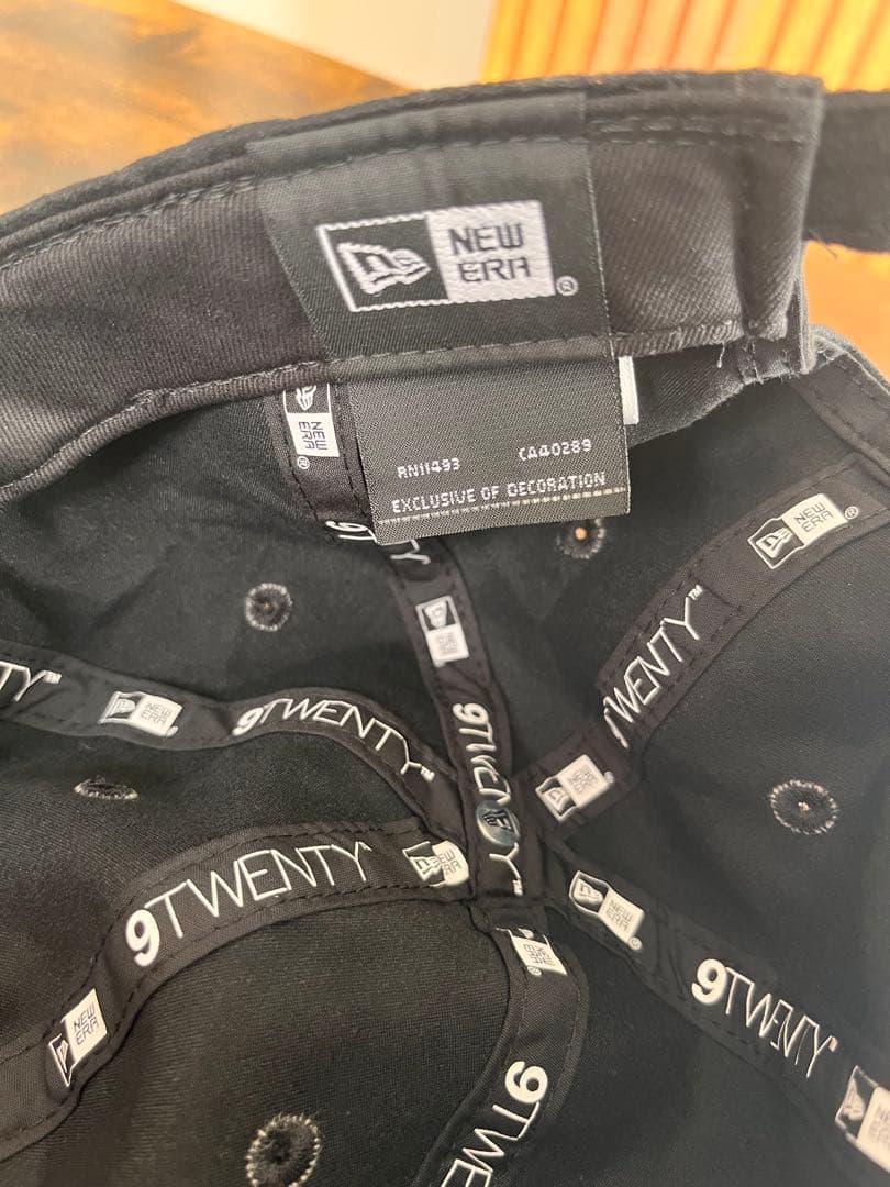 バナナマン　NEWERA 9twentyスエードキャップ　BLK 　バ帽