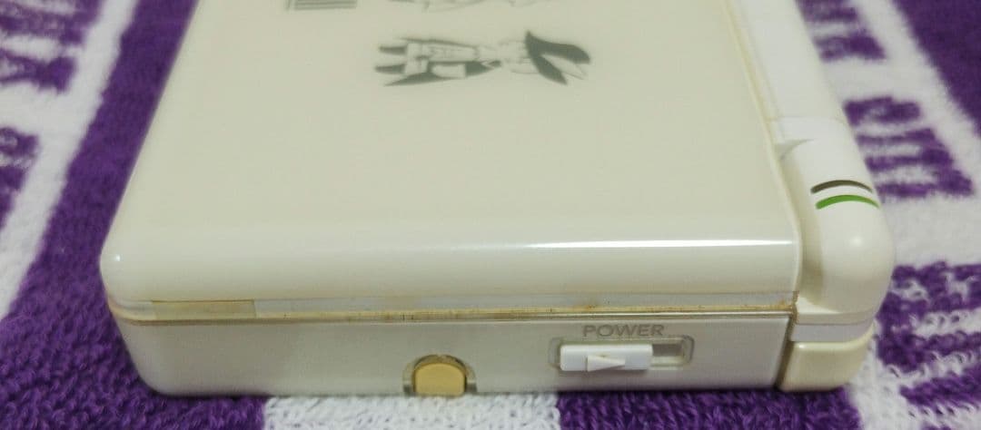 ニンテンドーDS LITE ファイナルファンタジーIII 特別仕様