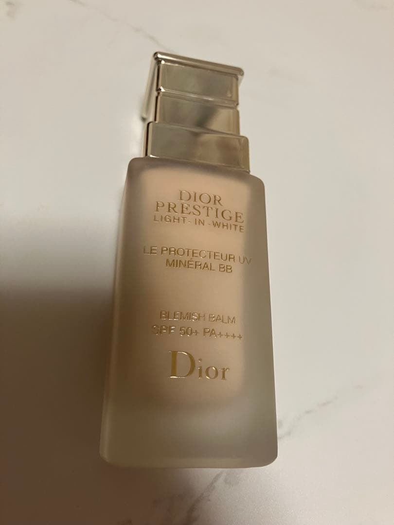 【残り8〜9割】Diorプレステージ Light in White 化粧下地0番