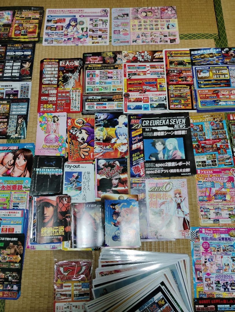 け*と様 パチンコ　パチスロ　ポスター約100本　その他小冊子など合わせて約30
