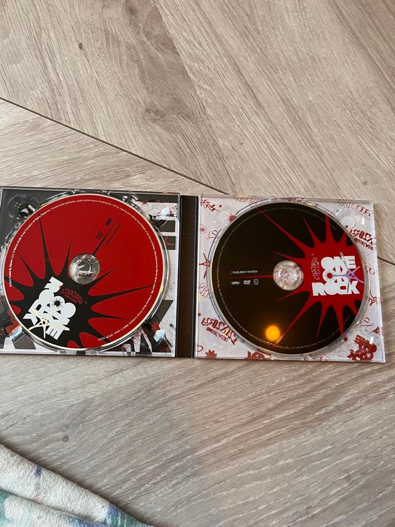 ONE OK ROCK CD、DVD 初回限定版ノベルティ付き