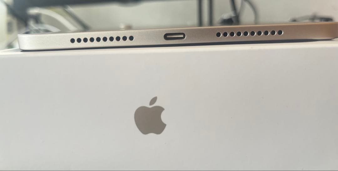 iPad mini 第7世代 128GB 美品　バッテリー100%箱・付属品完備