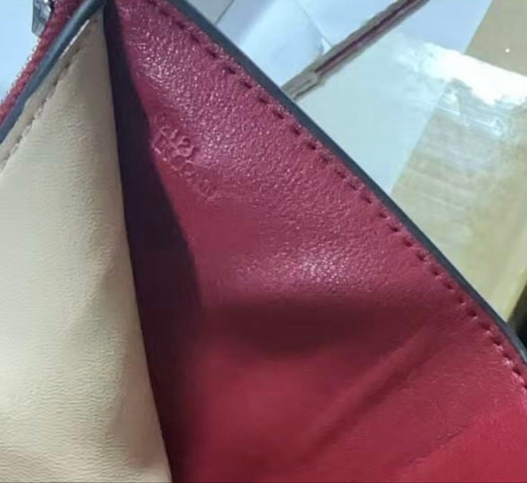 美品✨送料込み　LOEWE ロエベ　三つ折り財布 ブラウン レッド
