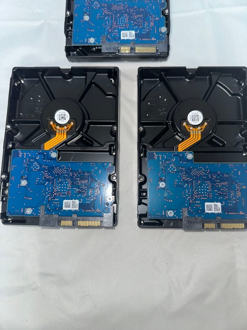 内蔵型ハードディスクドライブ TOSHIBA DT01ACA100 1TB HDD 7200RPM