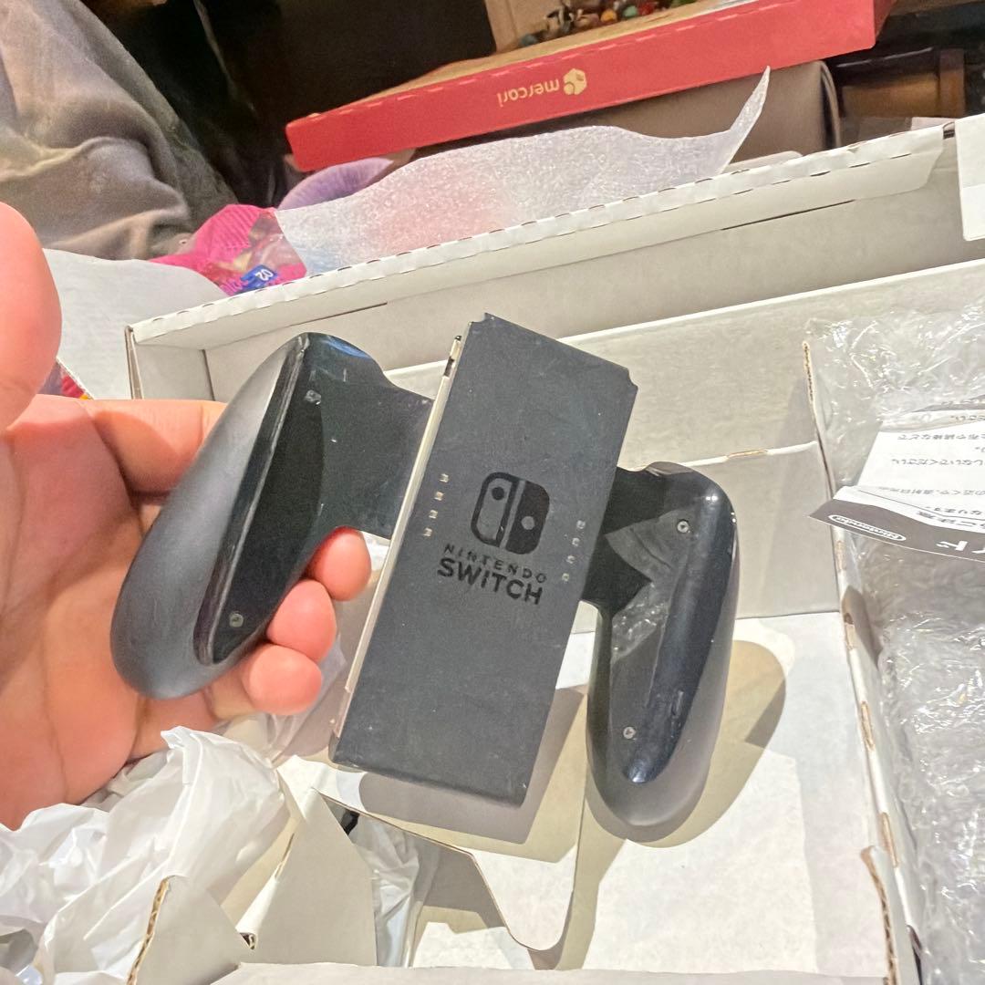 M*a様 Nintendo Switch ネオンブルー/ネオンレッド 本体
