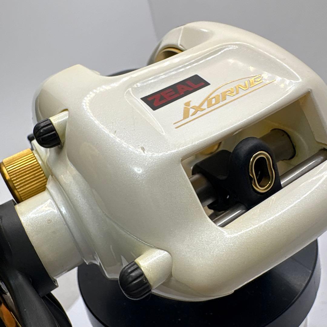 ひーちゃんZEAL IXT-4F ベイトキャスティングリール