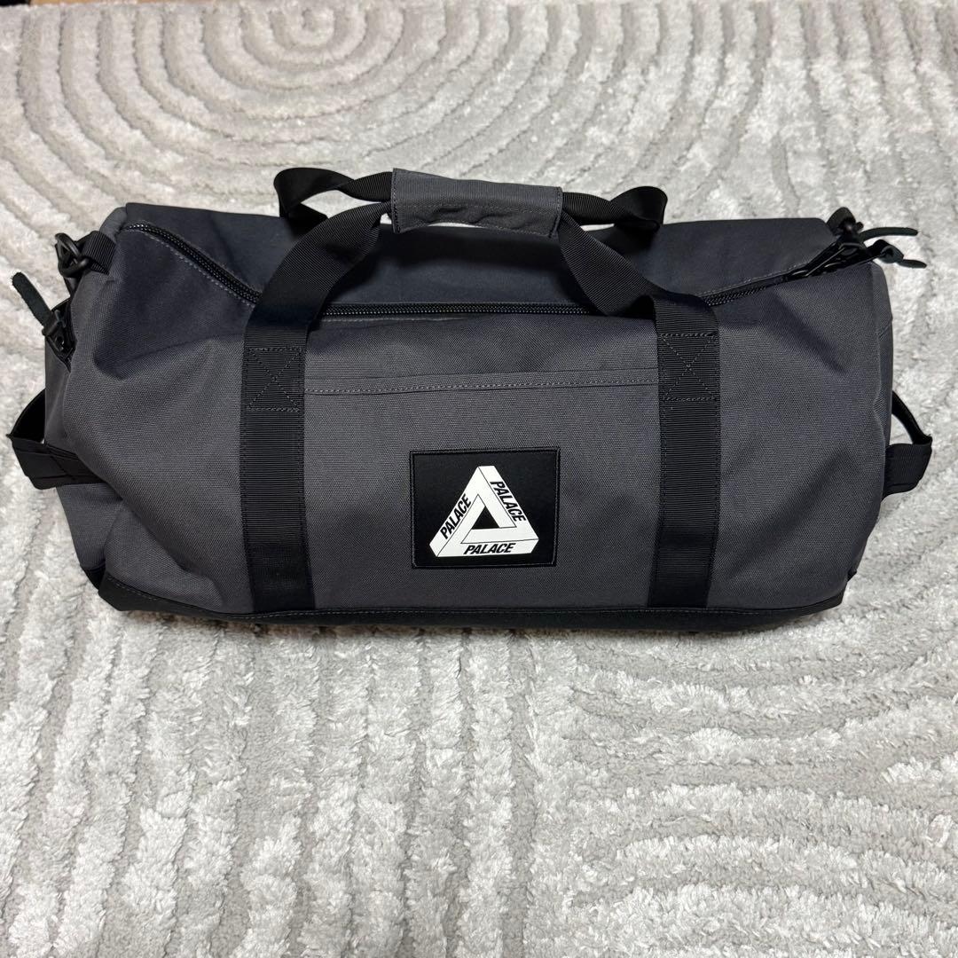 PALACE ボストンバッグ　カーボンブラック
