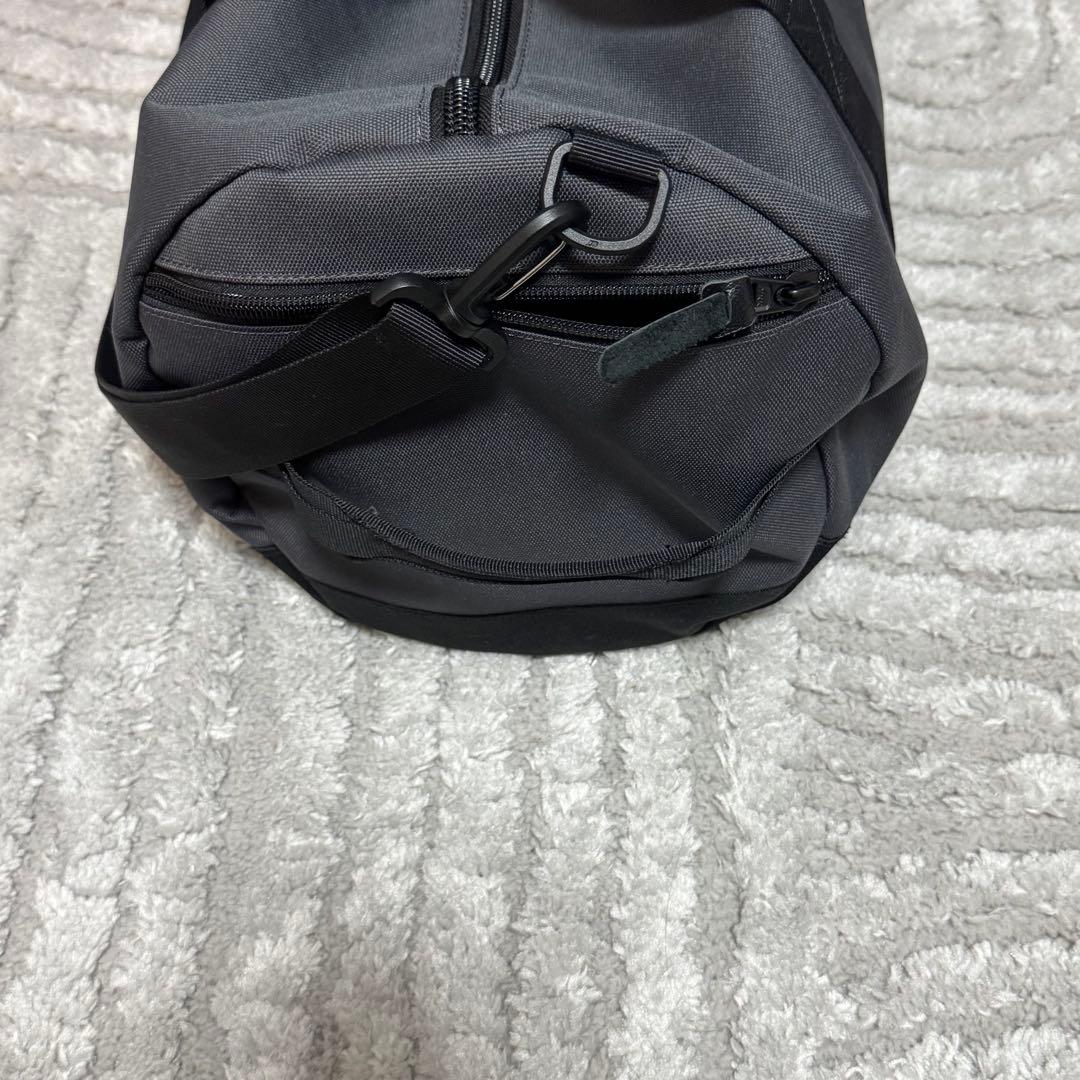 PALACE ボストンバッグ　カーボンブラック
