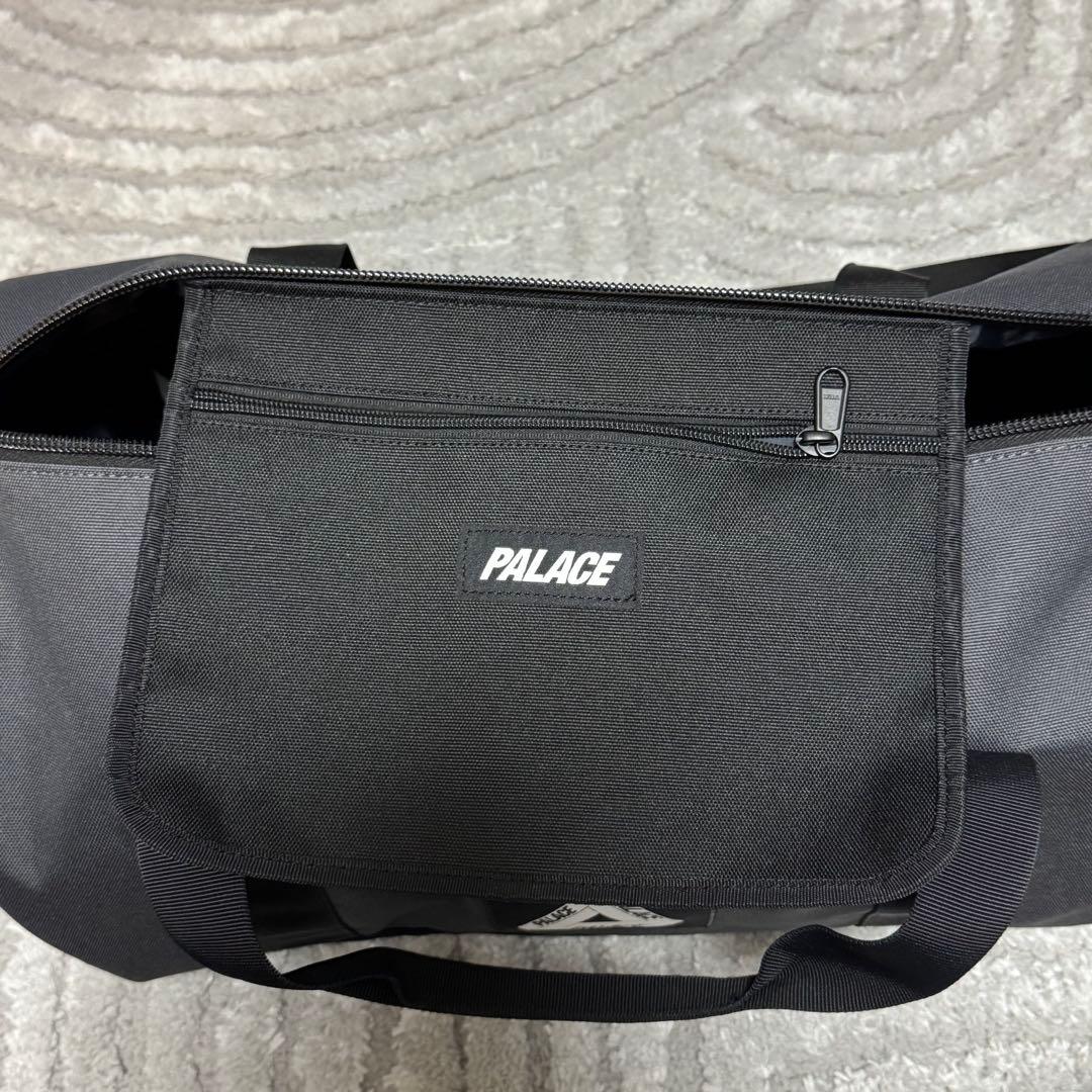 PALACE ボストンバッグ　カーボンブラック