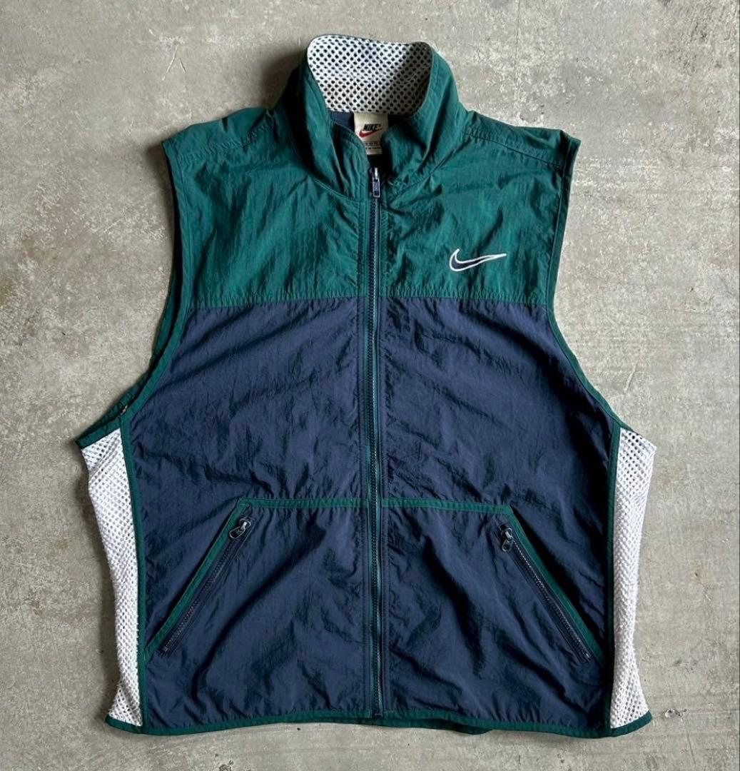 NIKE 90s ナイロンベスト