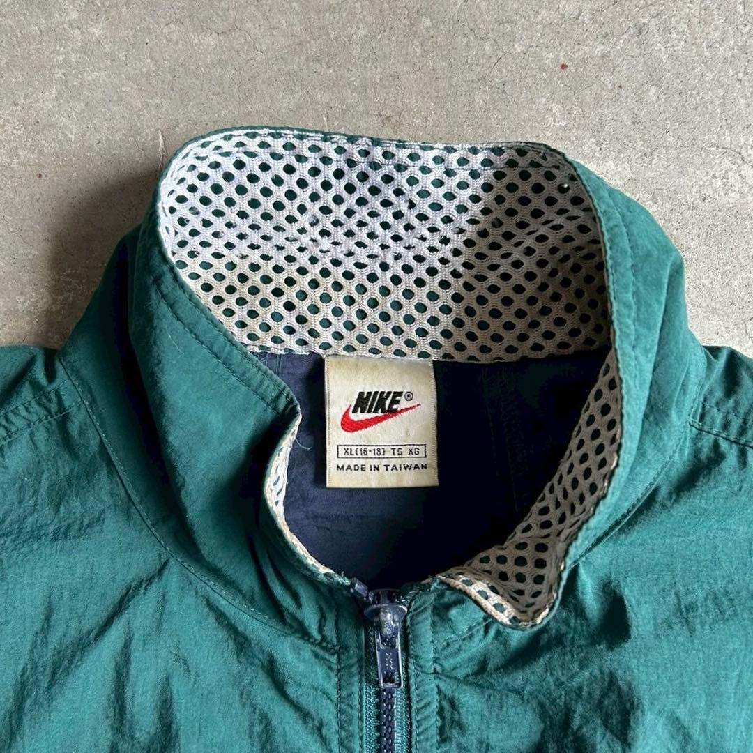 NIKE 90s ナイロンベスト