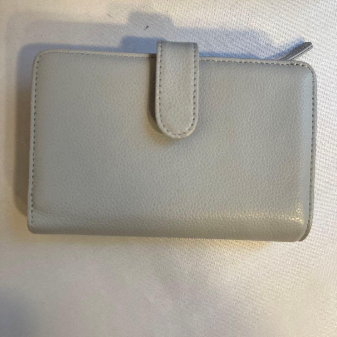 MARY QUANT 花柄レザー二つ折り財布 グレー