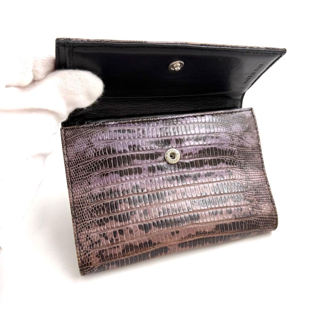 ✨未使用に近い✨　PRADA ミニ財布　パイソン　三角プレート　折り財布