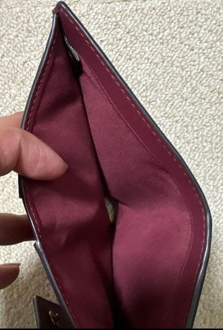 一度のみ使用　美品　コーチ　三つ折り財布　ホースアンドキャリッジ