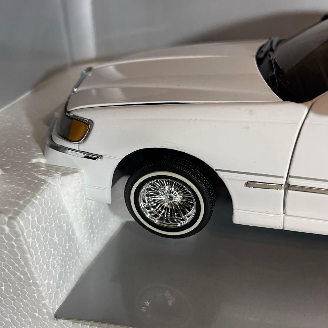 kk-yy様 リンカーン リムジン ローライダー sunstar 1/18