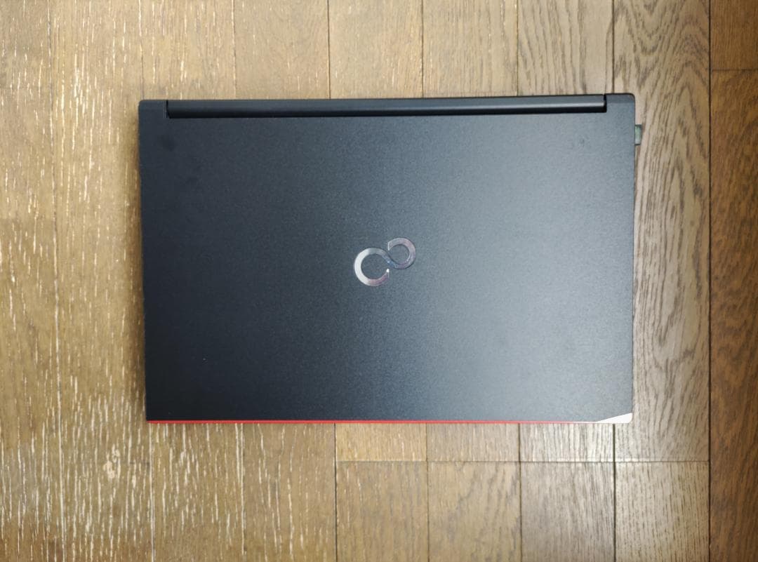 美品　富士通　SSD Win11 オフィス2019