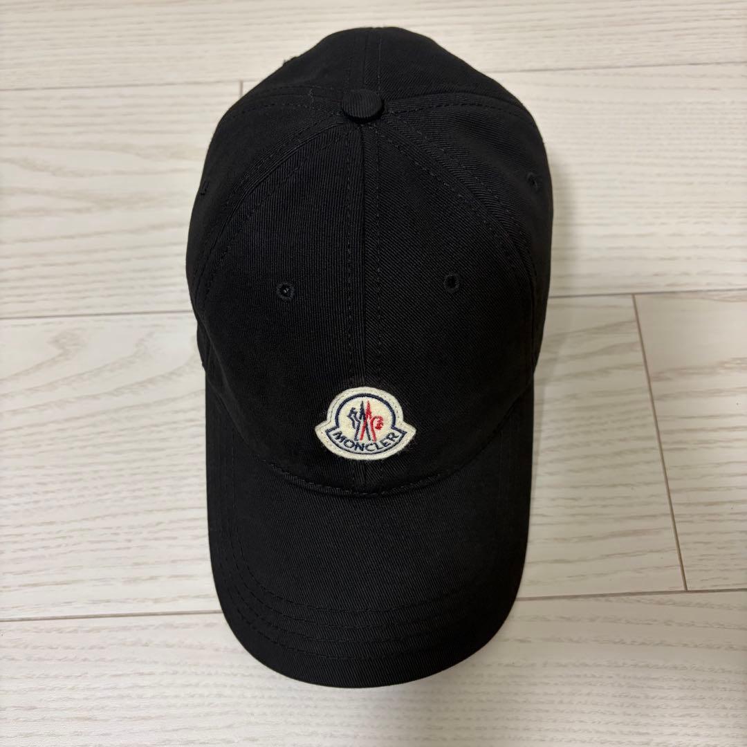 ✨超美品✨MONCLER　キャップ　ロゴワッペン　トリコロール　黒　浅め