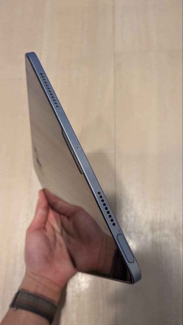 iPad air4スペースグレー 64GB 本体箱付(充電器なし）