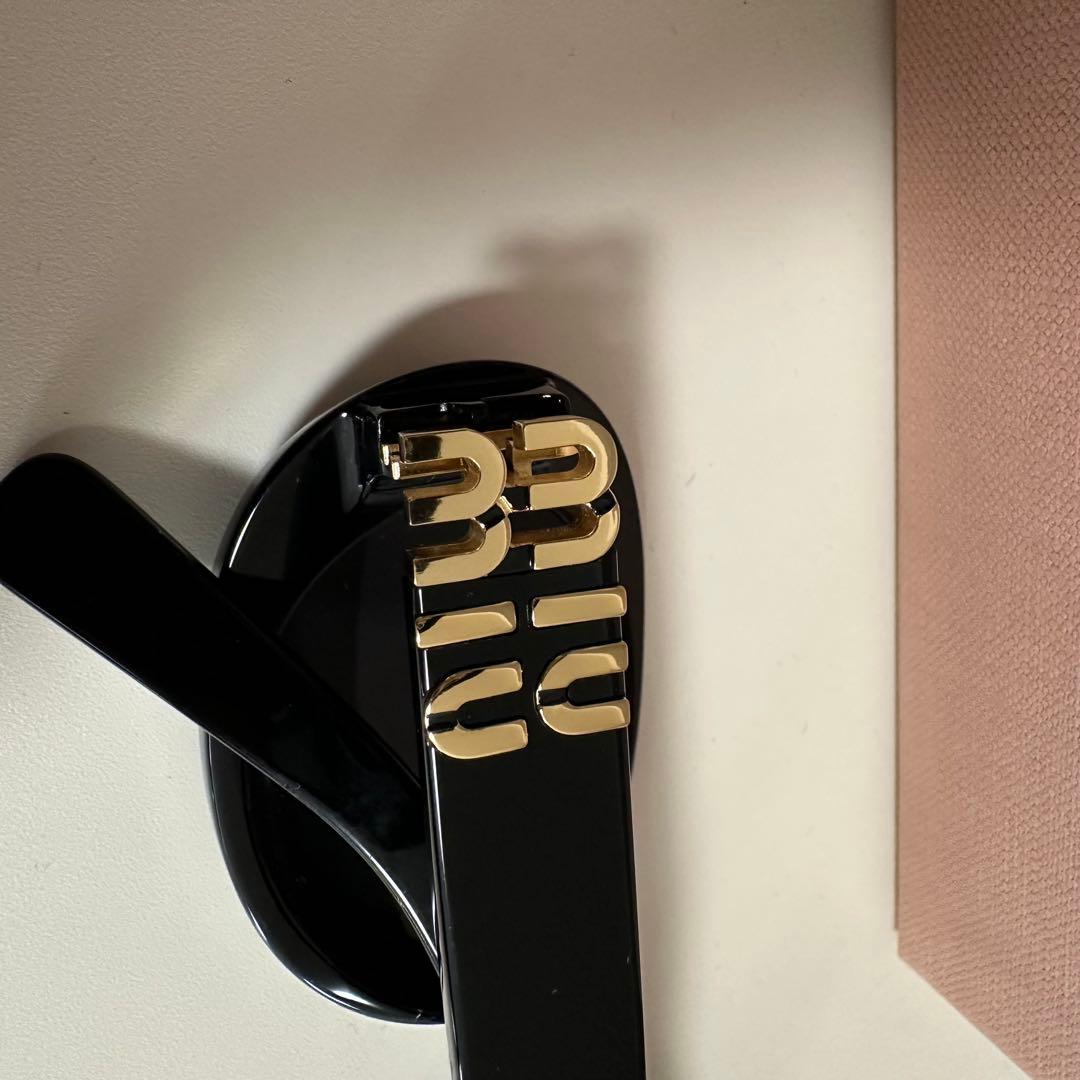 MIUMIU オーバルサングラス ブラック　 【美品】
