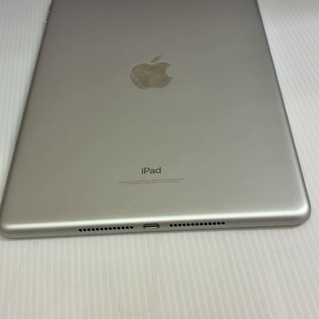 iPad 第5世代 32GB シルバー Cellular Wi-Fi 本体のみ