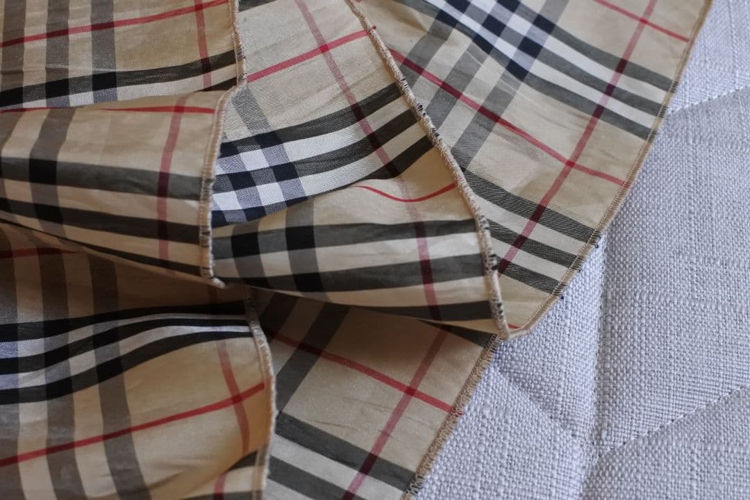 BURBERRY チェック ノバチェック シルク プリーツ ロングスカート