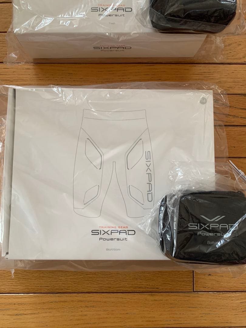 SIXPAD Powersuit トップス・ボトムスセット　未使用メンズMサイズ