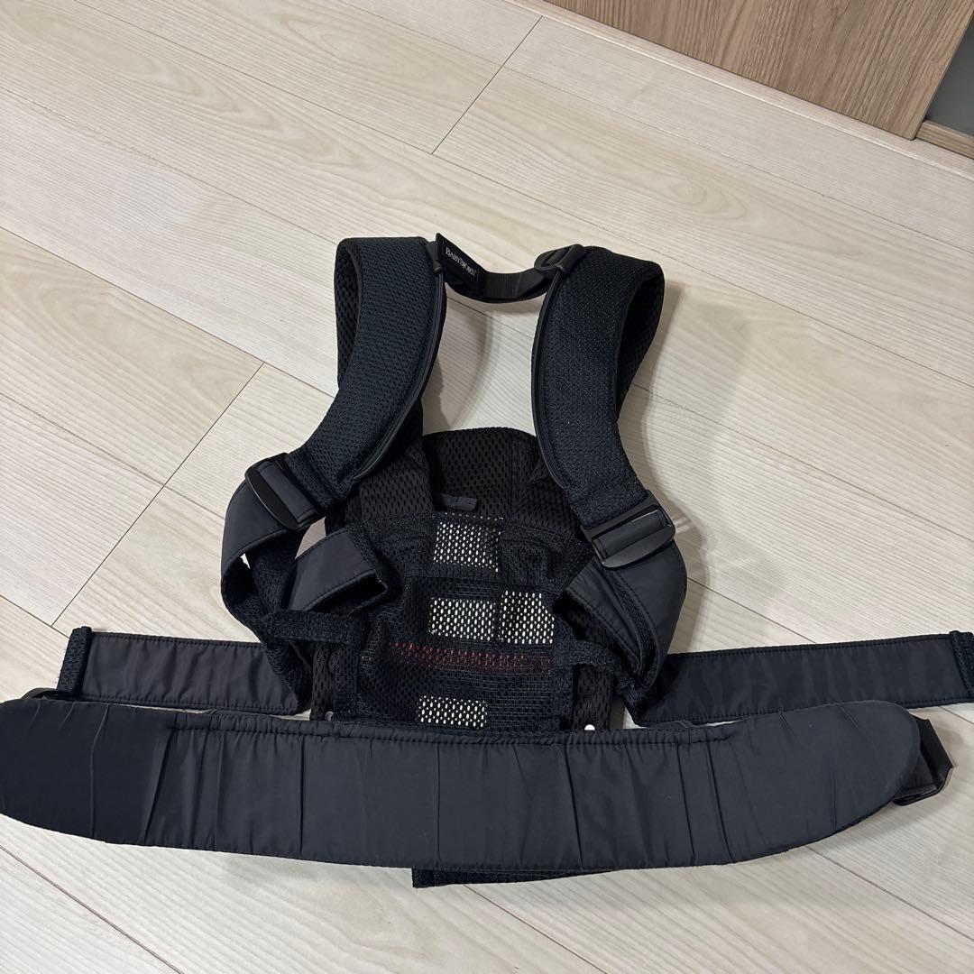 【美品】BABYBJÖRN ワンカイエアー　抱っこ紐 ブラック