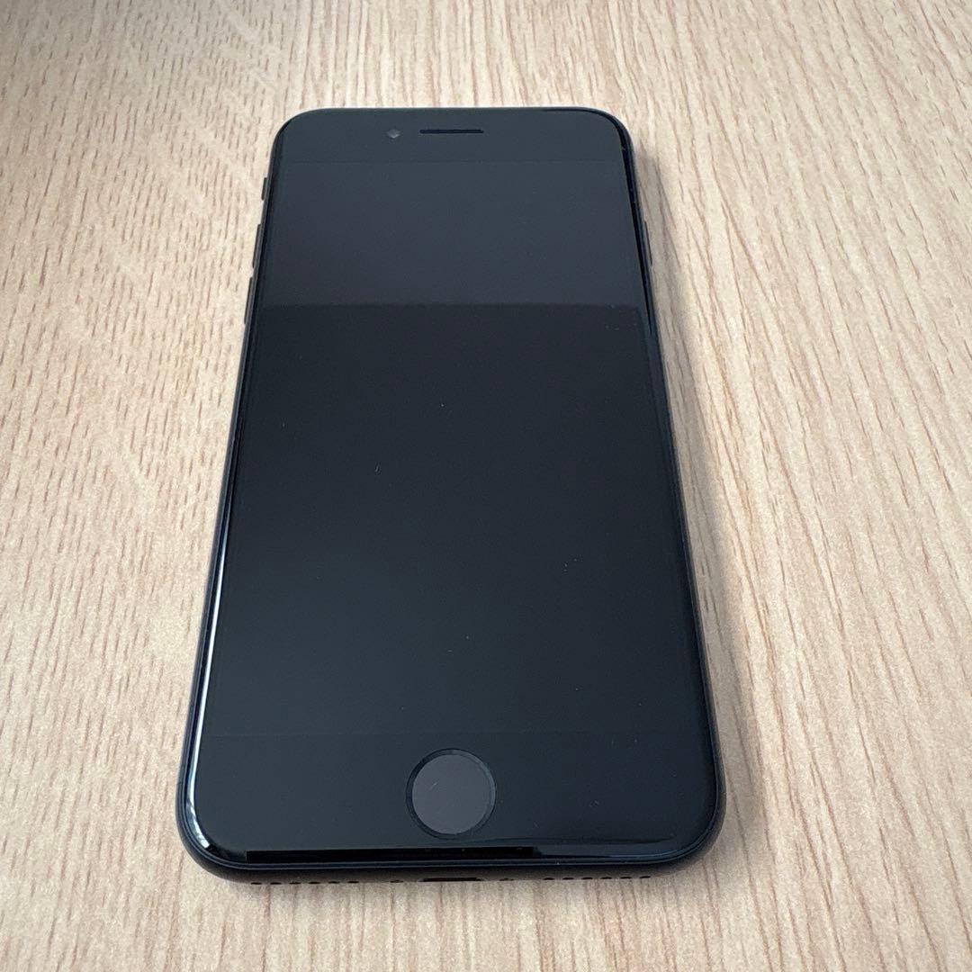 Apple iPhone SE (第3世代) ミッドナイト128GB