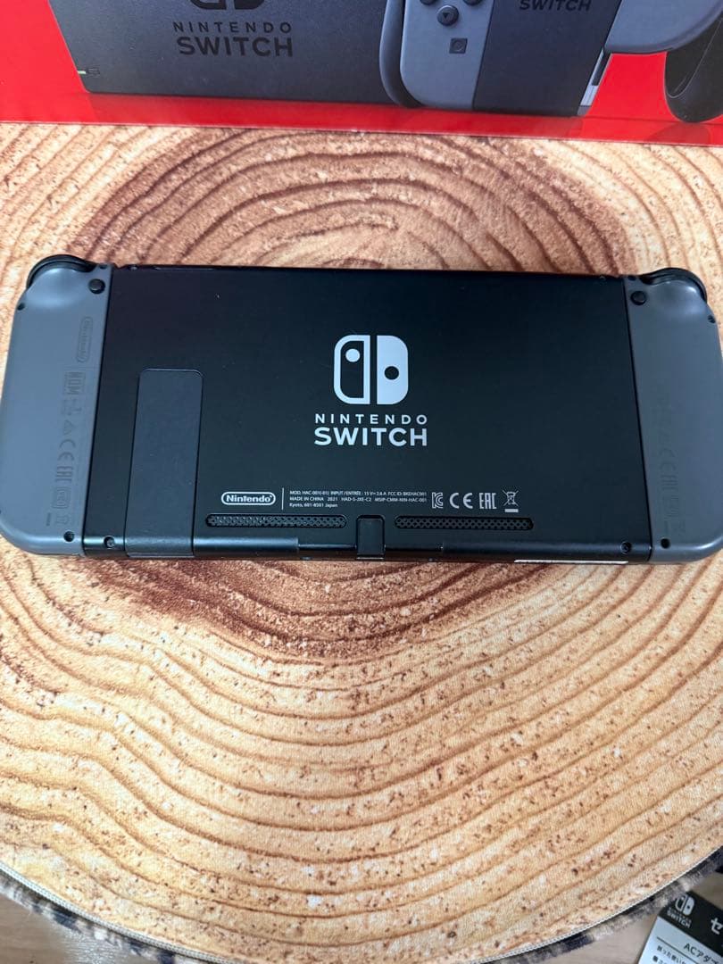Nintendo Switch ニンテンドースイッチ本体　グレー①