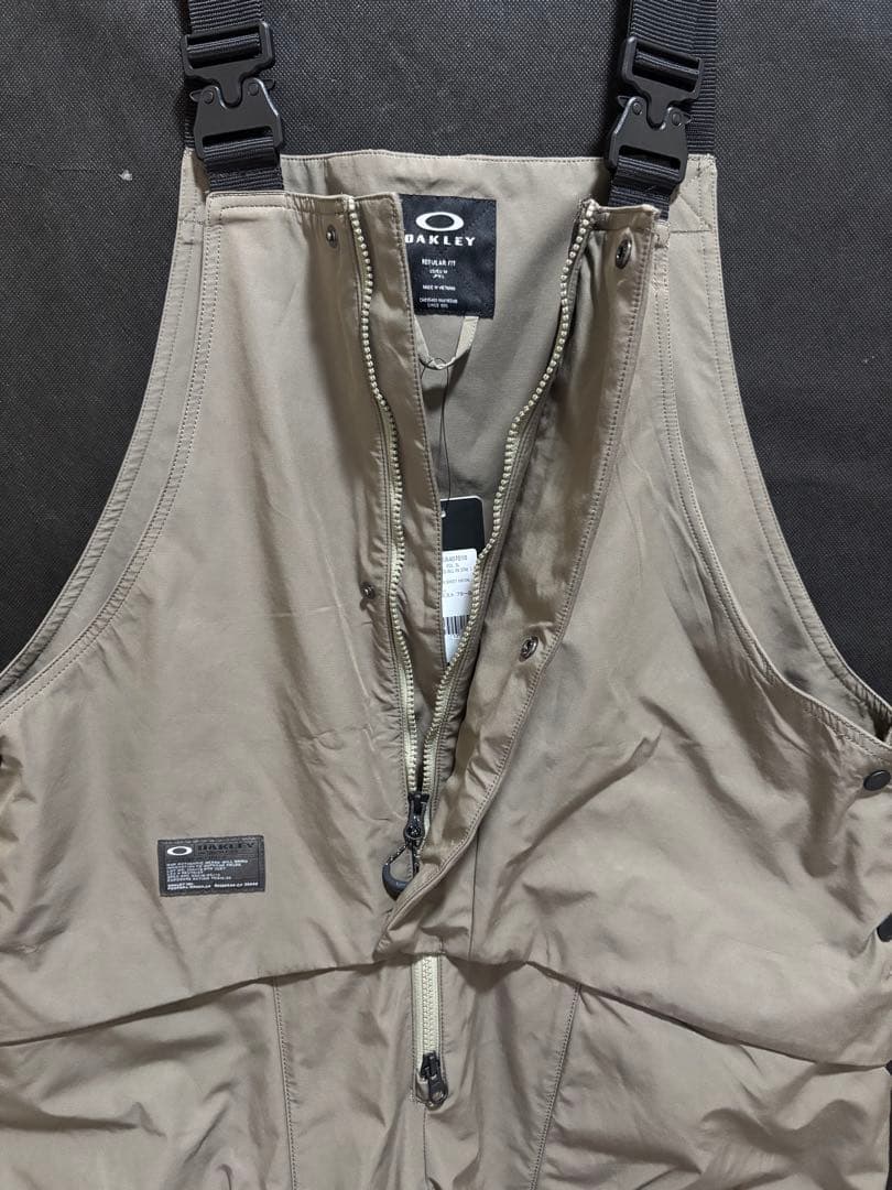 新品 OAKLEY カーキ スノーボード ビブパンツ Mサイズ オークリー 防水