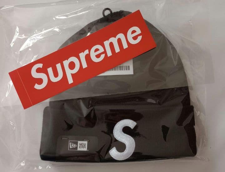 Supreme / NEW ERA S LOGO BEANIE（黒）