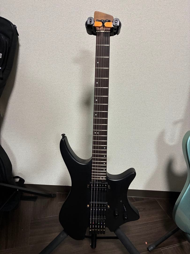 Guitar Factory gfc　GHL-300 ヘッドレスギター 黒
