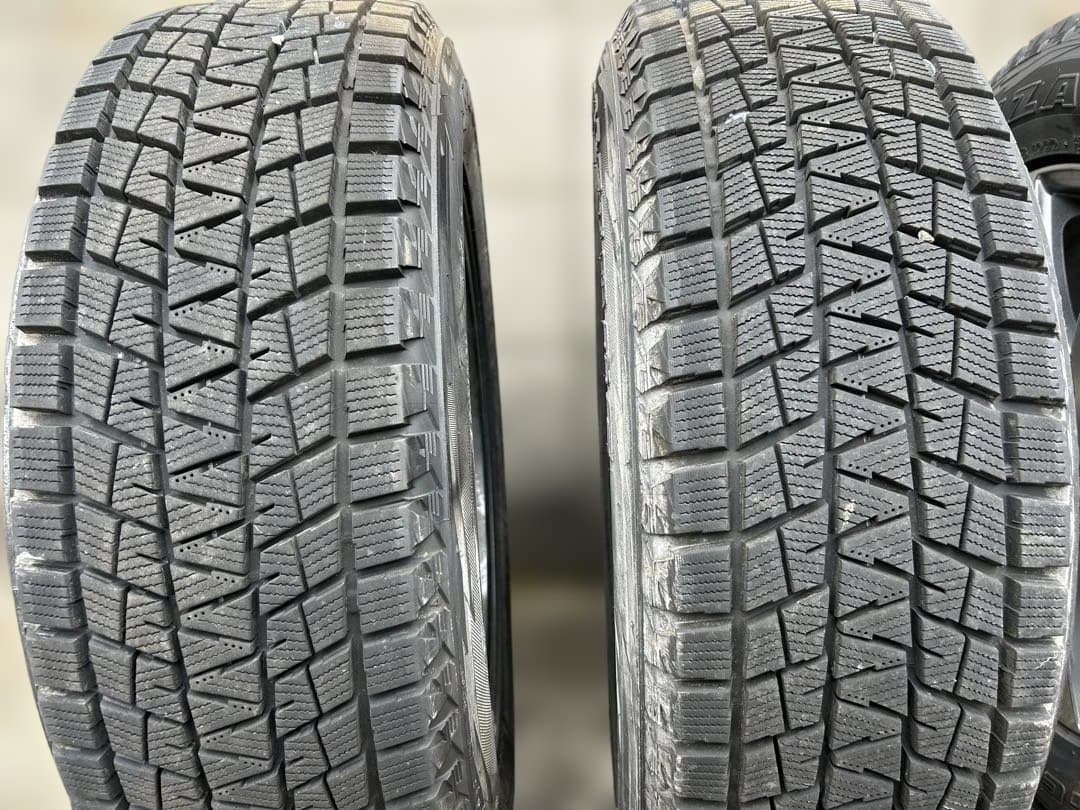 225/65R18 ブリヂストン BLIZZAK DM-V1 スタッドレス4本