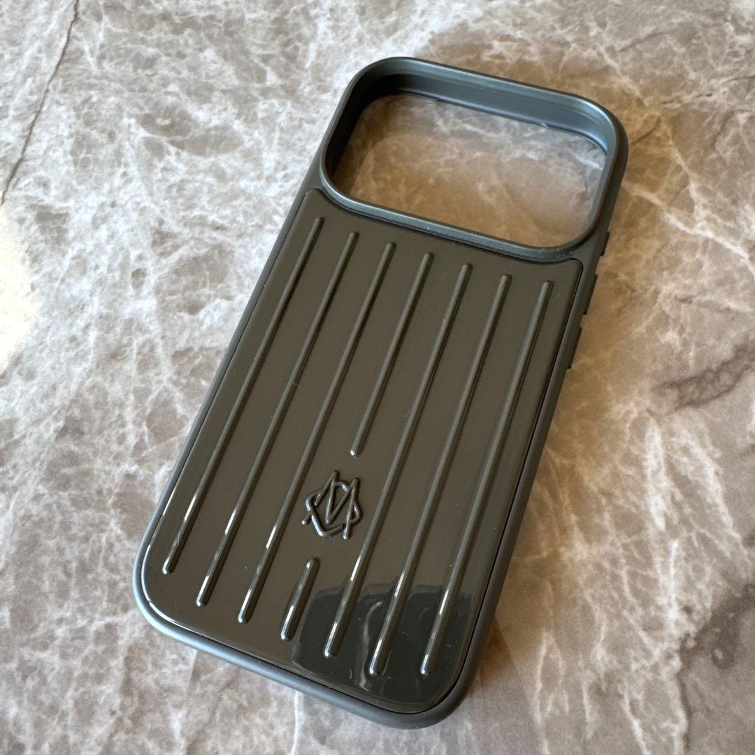 【美品】RIMOWA iPhone17pro用ケース スレートグレー