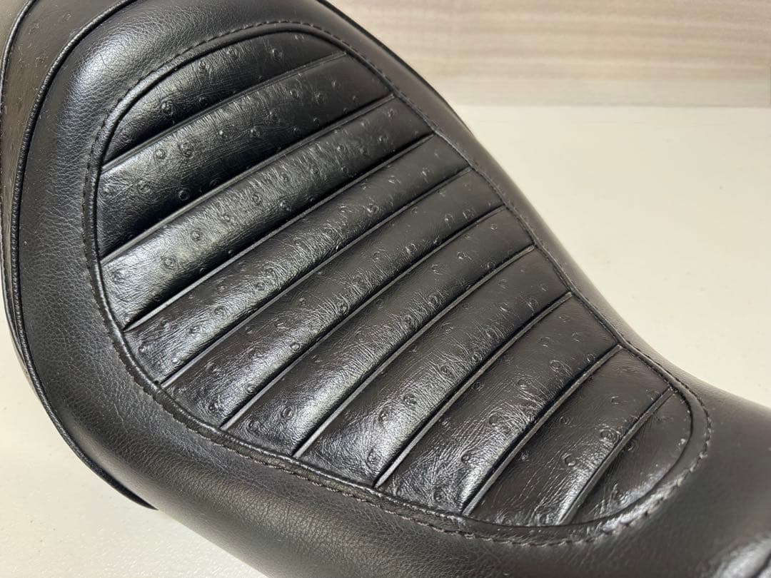Ｋ＆Ｈ　人気　ソロシート　スポーツスター　04以降　XL 883 04-