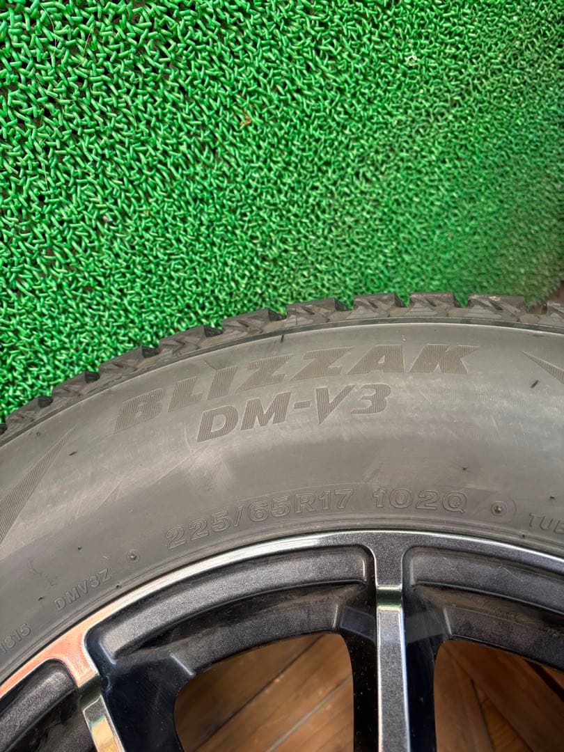 値下　ブリヂストン BLIZZAK DM-V3 225/65R17 スタッドレス