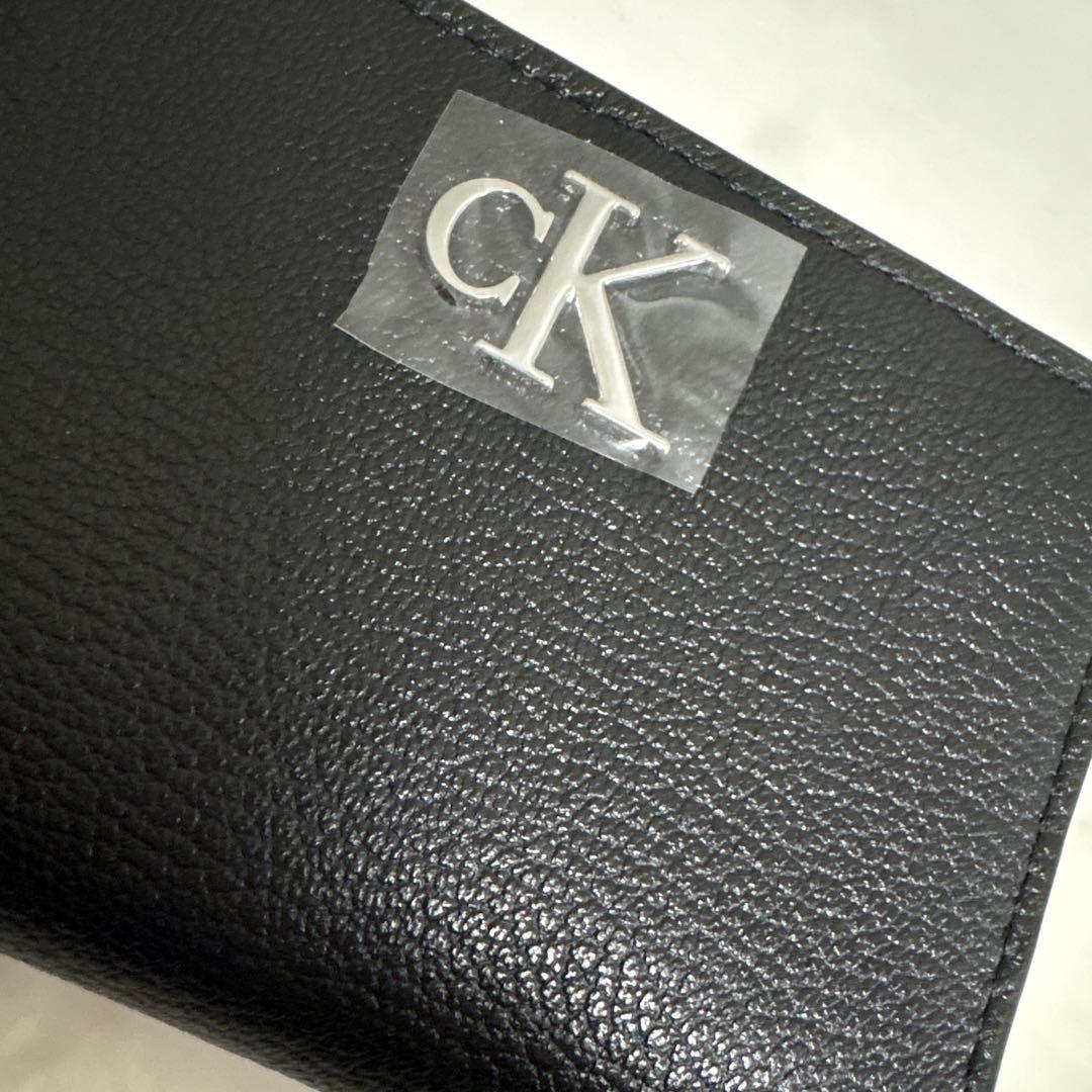 新品未使用　カルバンクライン　二つ折り財布