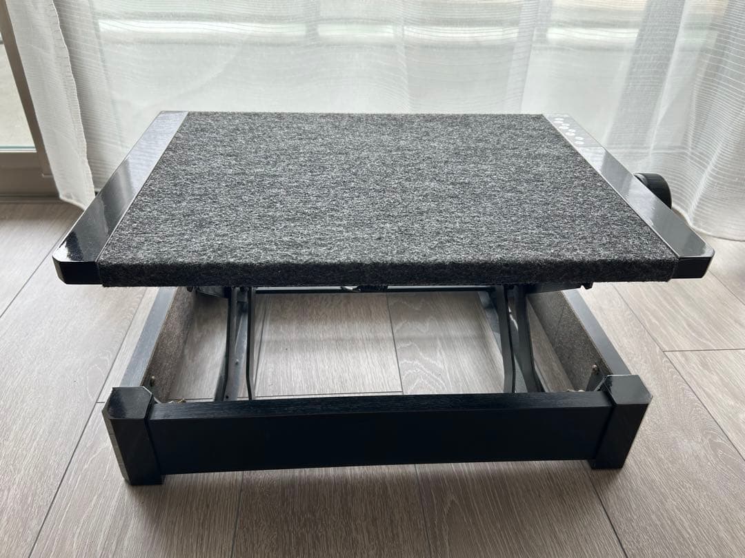フェルトピアノ用足台約30cm x 約44.5cm